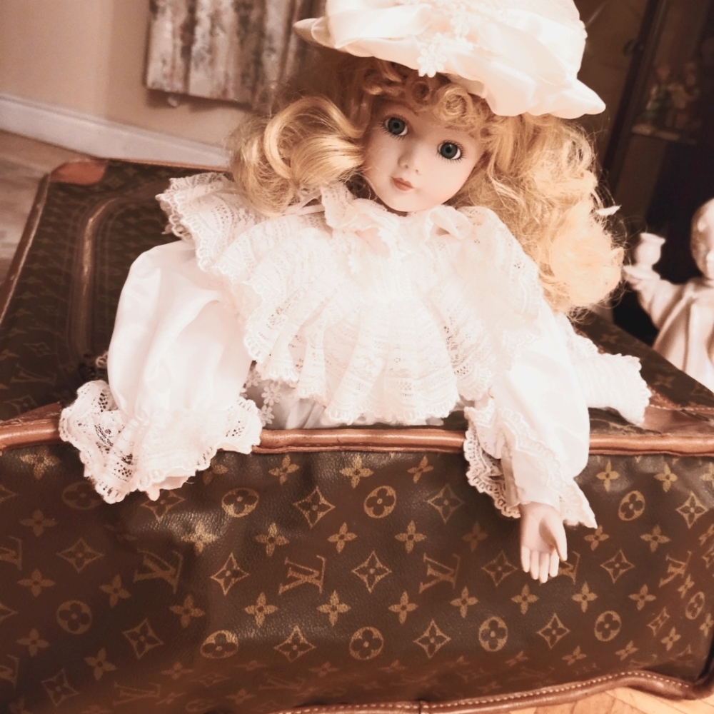 Authentic Vintage Louis Vuitton monogram Pullman Canvas Suitcase